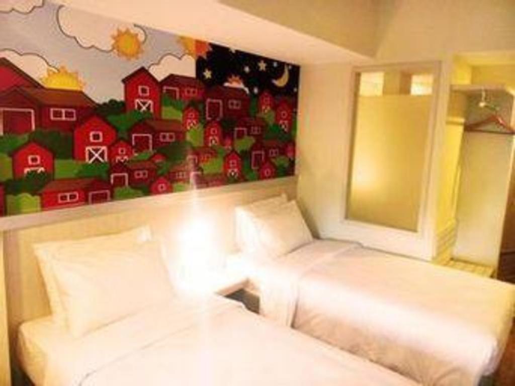 Nite And Day Batam Jodoh Square Hotell Exteriör bild